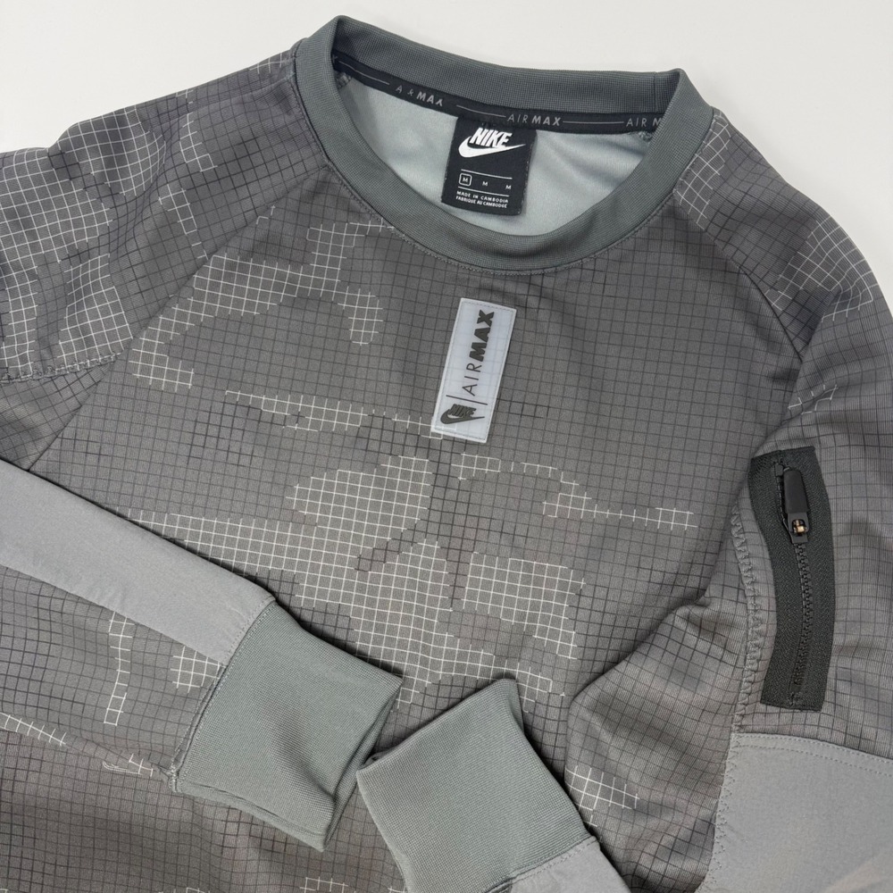 Nike Air Max Mens Grey Grid Camo Crewneck Sweatshirt Utility Arm Pocket Medium - Picture 1 of 7